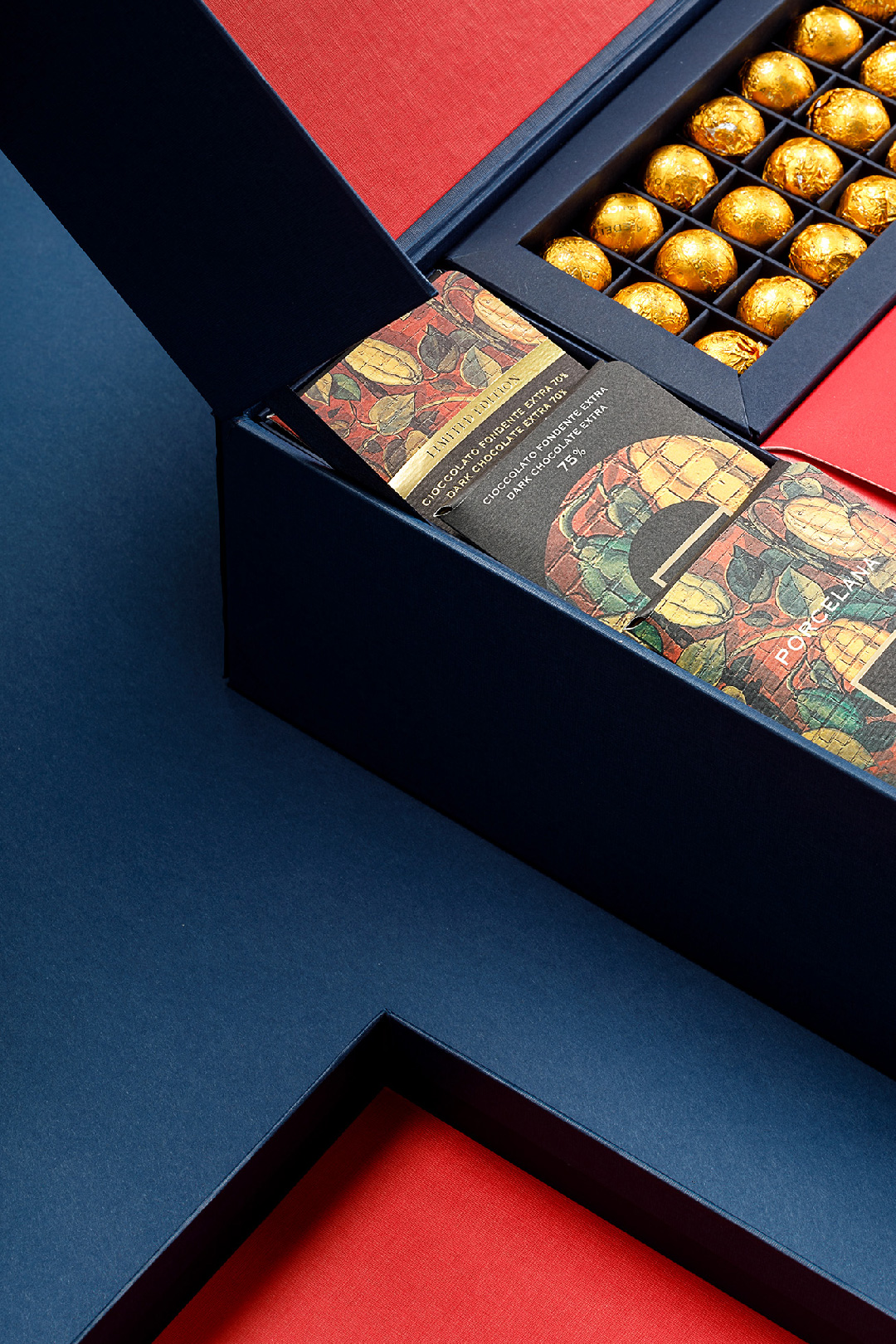 Amedei tuscany drogheria studio chocolate design packagin graphic design cioccolato food design natale christmas xmas